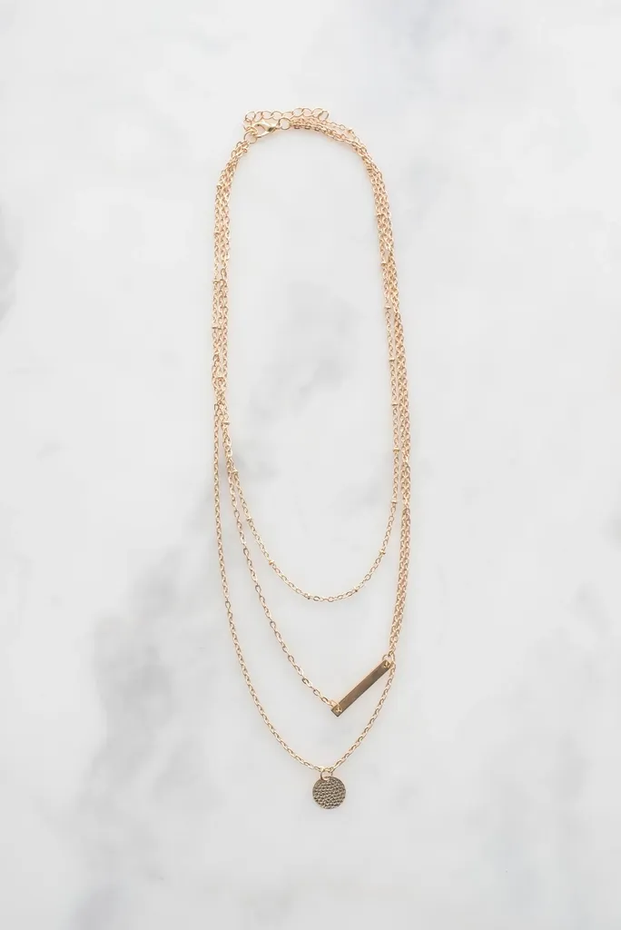 AI Jewelry Photo Editor Online Free: What Works, What Doesn't, and How to Use It