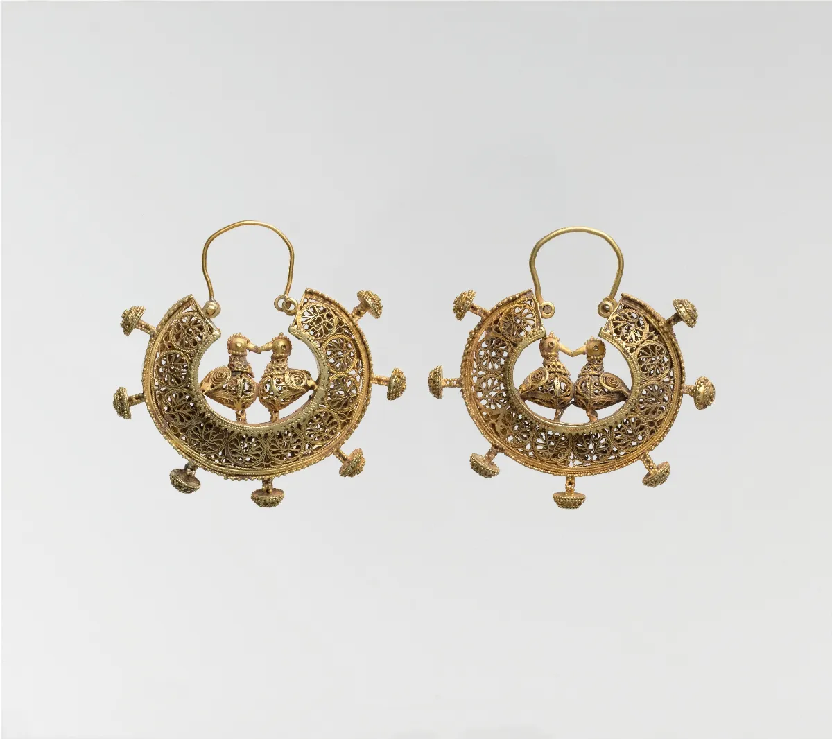 AI Jewelry Photo Editor Online Free: What Works, What Doesn't, and How to Use It