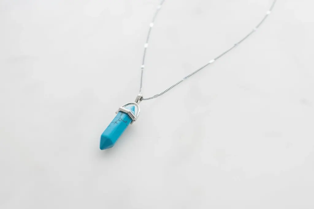 How to Photograph Gems & Jewelry: Lighting, Color and Sparkle