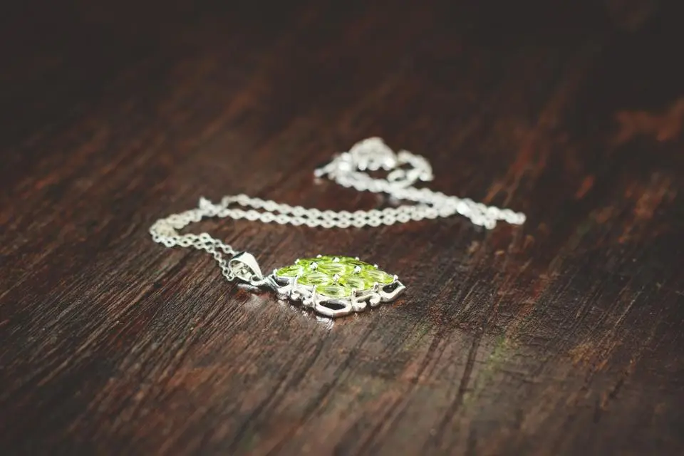 How To Photograph Jewellery: A Useful Step-by-Step Guide